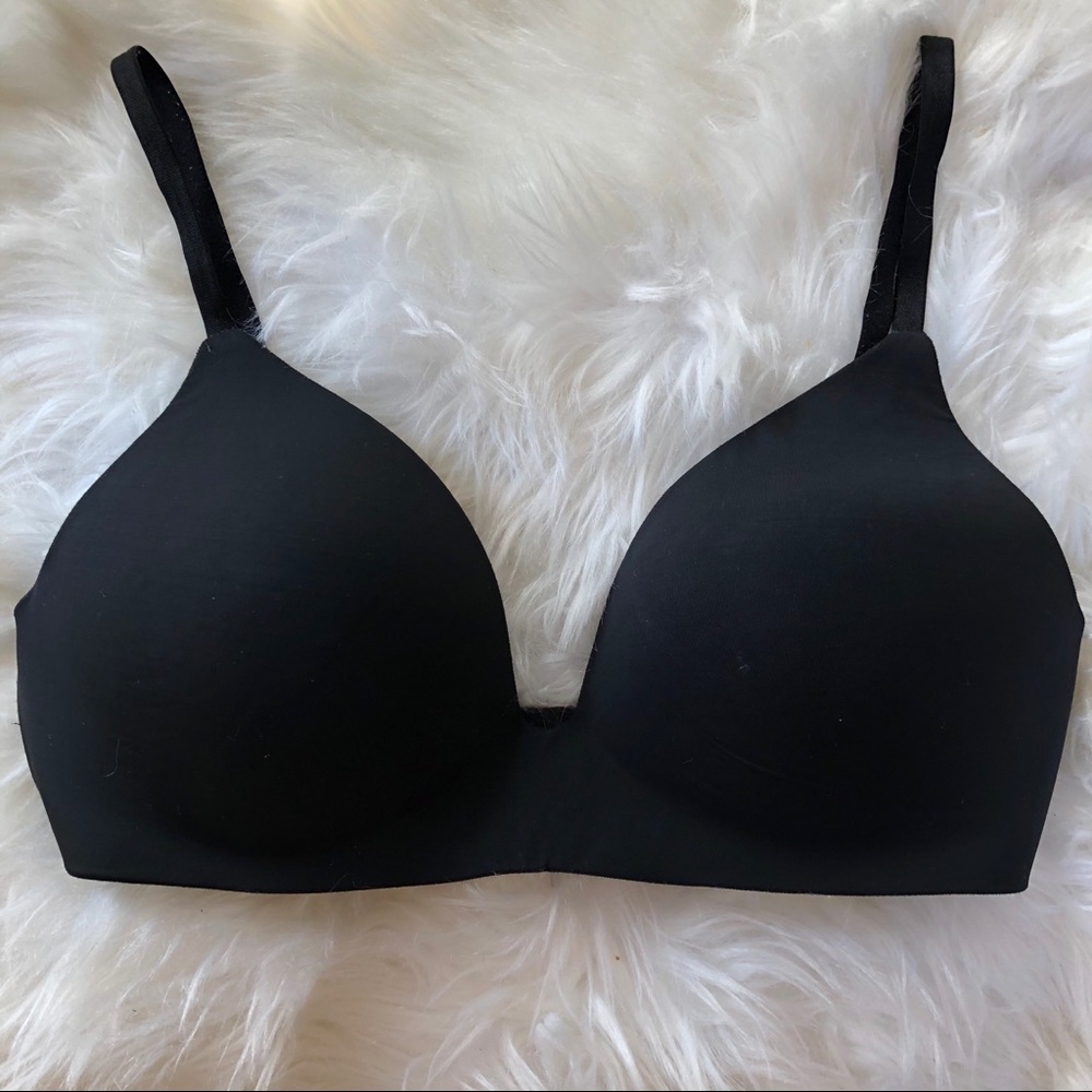 Victoria’s Secret Wireless T-shirt bra